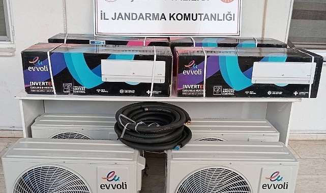 Jandarma ekipleri kaçakçılara göz açtırmadı: 24 gözaltı