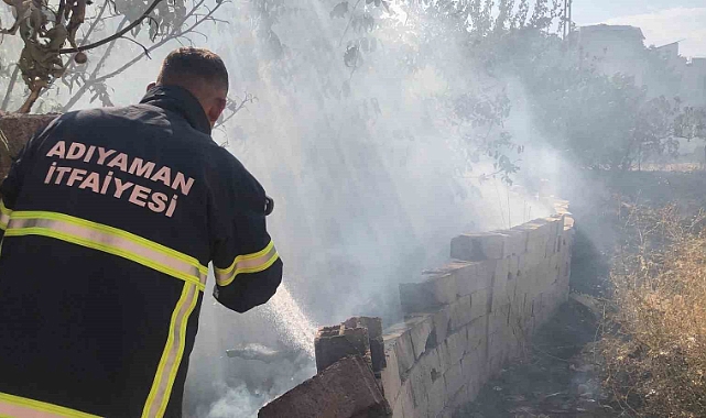 Otluk alanda çıkan yangın bahçeye sıçradı