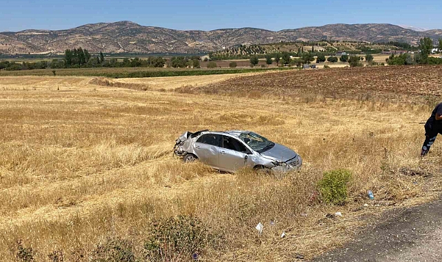 Otomobil takla attı: 1’i ağır 2 yaralı