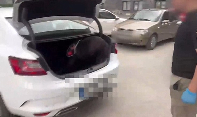 Otomobilden 6 kilo uyuşturucu çıktı