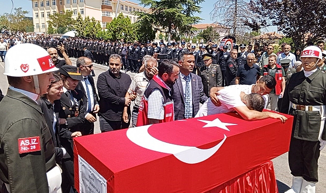 Pençe kilit şehidi son yolculuğuna uğurlanıyor