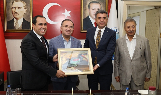 '‘Yerli ve milli’ siyaset böyle birşey'