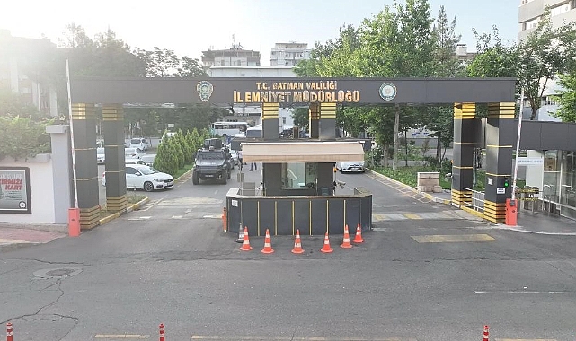 62 adet kaçak saat ele geçirildi