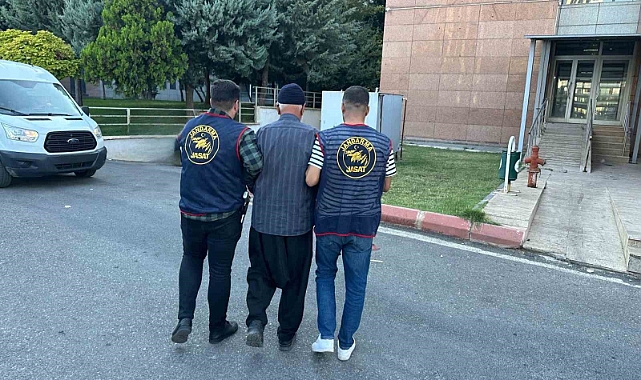 Adam öldürme suçundan aranan şahıs JASAT’a yakalandı
