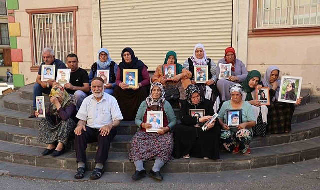 Ailelerin evlat nöbeti kararlılıkla sürüyor