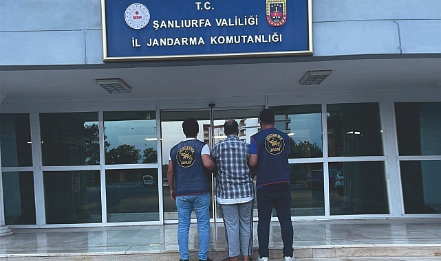 Cinayet zanlısı 22 yıl sonra yakayı ele verdi