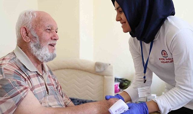 Evde sağlık hizmetlerini kendi personeliyle sürdürecek
