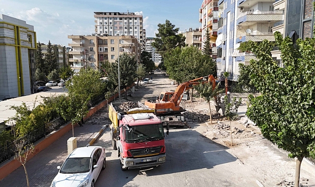 Güllübağ'ın yolları yenileniyor