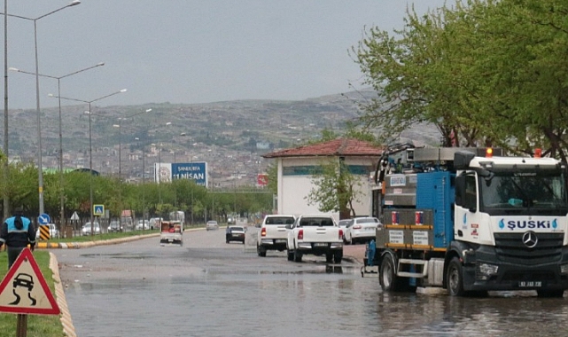 İsotu-salçası damda olanlar, Dikkat!