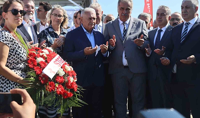 İzmir’de balıkçılar ’Vira Bismillah’ dedi