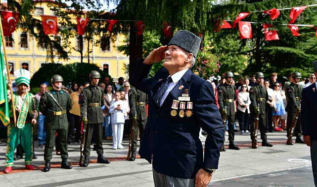 Kıbrıs gazisi 50 yıl sonra göğsünde mermi olduğunu öğrendi, mermiyle mezara gidecek