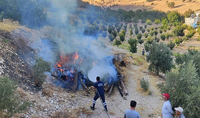 Kışlık odunlar alev alev yandı