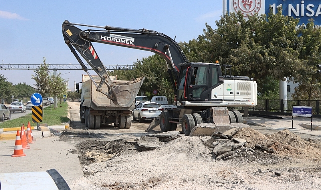 MEVLANA CADDESİ TRAFİĞE AÇILIYOR
