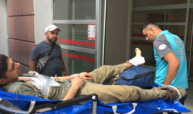 Odun keserken motorlu testereyle ayağını kesti
