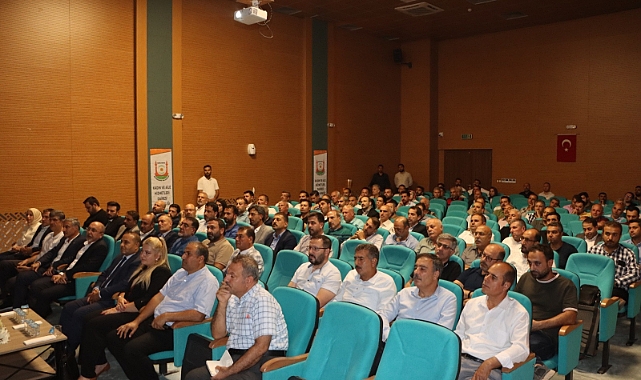 Yöneticilere Belediye mevzuatı anlatıldı