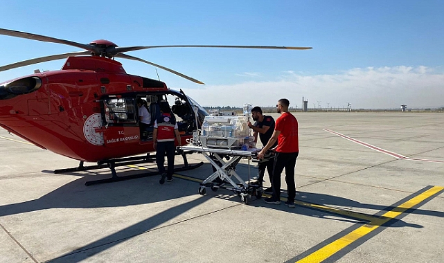 Ambulans helikopter İbrahim bebek için havalandı