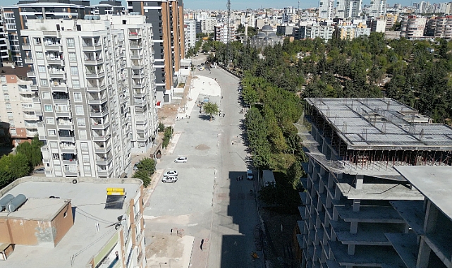 BÜYÜKŞEHİR BELEDİYESİ SİVEREK’TE ÜST YAPI ÇALIŞMALARINI SÜRDÜRÜYOR