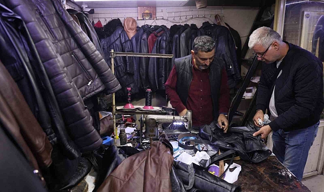 Çöp olacak 10 bin liralık deri montlar, ortalama 1000 lira masrafla onarılıp yıllarca kullanılıyor
