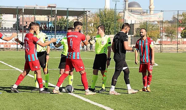 'Eleştiri yıkmadığı zaman değerli'