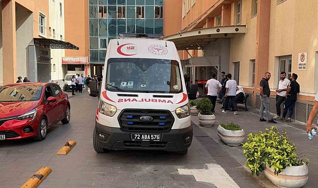 İnşaat iskelesinden düşen işçi hayatını kaybetti
