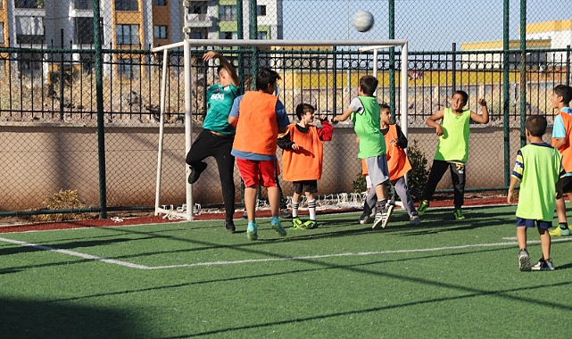  KARAKÖPRÜ’DE YENİ SEZON SPOR KURSLARI BAŞLADI