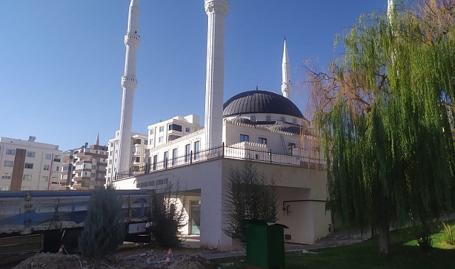 Karaköprü'nün en büyük Camisi ibadete açılıyor