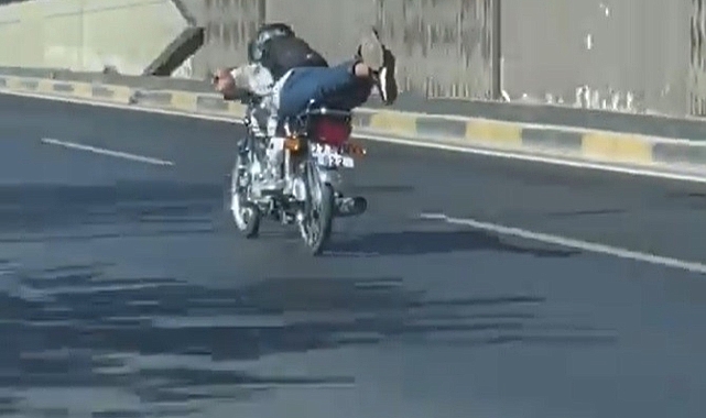 Motosiklet üzerinde tehlikeli hareket
