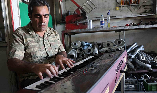 "Sanayinin Fazıl Say’ı": Oto tamir ustası nota bilgisi olmadan müzik yapıyor