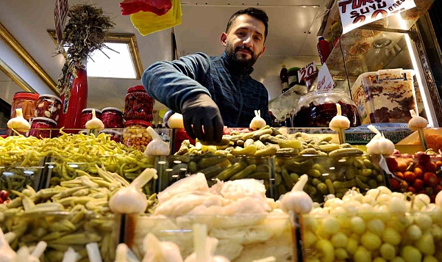 Sofraların vazgeçilmezi tezgâhlardaki yerini aldı