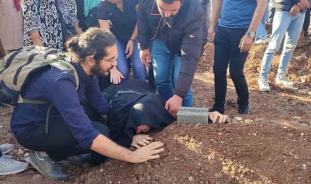 Van Gölü kıyısında cesedi bulunan Rojin, Diyarbakır’da defnedildi