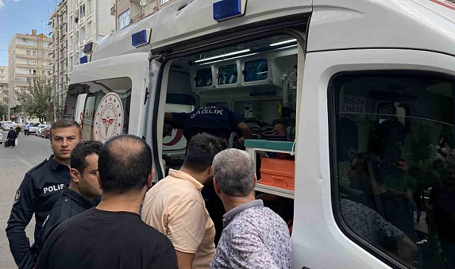 Yemekten zehirlenen 5 kişi hastaneye kaldırıldı