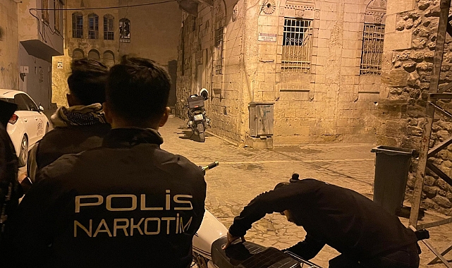8 yıl hapis cezası vardı, yakayı ele verdi