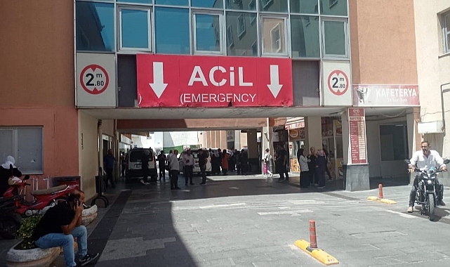 Baba oğlunu bıçakladı