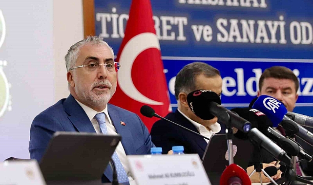 Bakan Işıkhan: "Türkiye’nin kaybedecek bir dakikası bile yok"