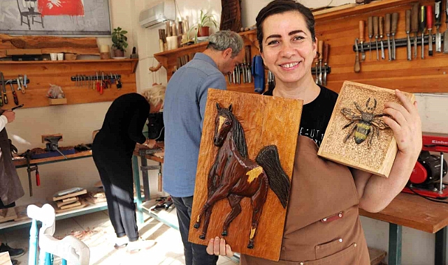 Beyninde kitle çıktı, ahşap oymacılığı ile yeniden hayata tutundu