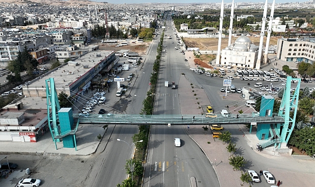 BÜYÜKŞEHİR'DEN AKÇAKALE YOLUNA MODERN ÜST GEÇİT