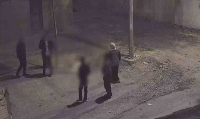 Kadınlar, terör yandaşlarını mahalleye sokmadı