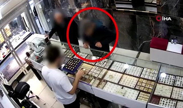 Kuyumcudan hırsızlık anı güvenlik kamerasına yansıdı