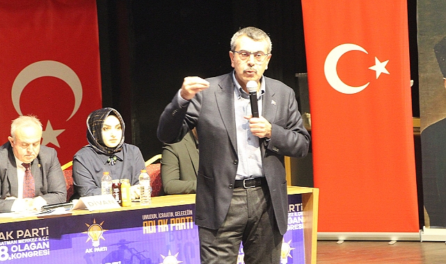 Milli Eğitim Bakanı Tekin: "Kendi icat ettiğin bir laikliği bana dayatıyorsun"
