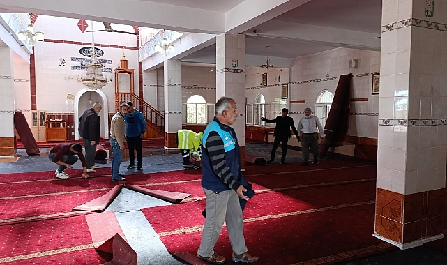 Namaza gelenler gözlerine inanamadı