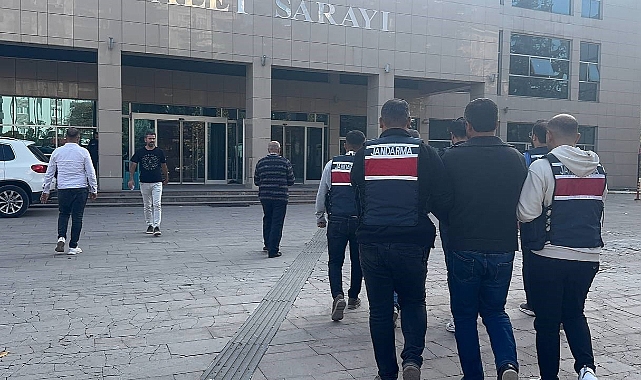 PKK/PYD/YPG üyesi 2 şahıs yakalandı