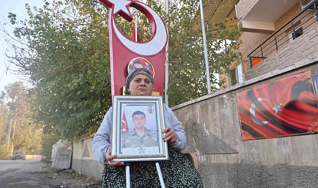 Şehit anasının gözyaşlarına evladının silah arkadaşları son verdi