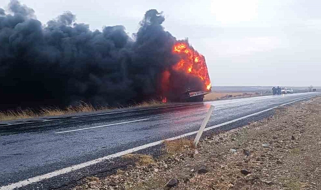 Sürücü son anda kurtuldu