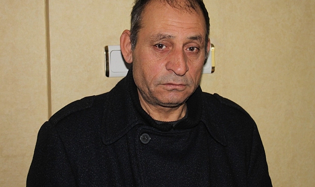 26 yıl önce evlatlık verdiği kızlarını arıyor