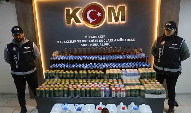 Bin 300 şişe kaçak alkollü içecek ele geçirildi