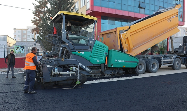 BÜYÜKŞEHİR KONUKLU'DA 1. ETAP ASFALTLAMA ÇALIŞMALARINI TAMAMLADI