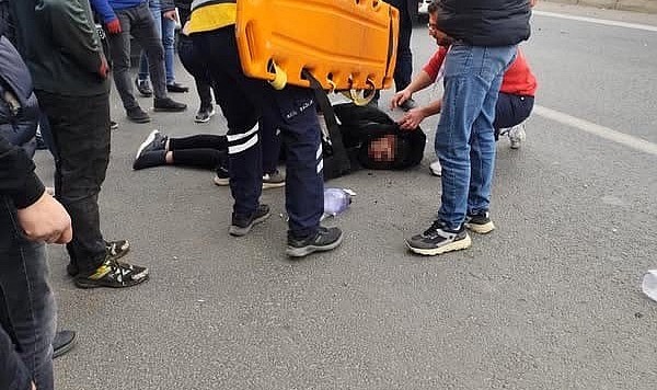 Cip sürücüsü önce yayaya çarptı, sonra refüje çıktı