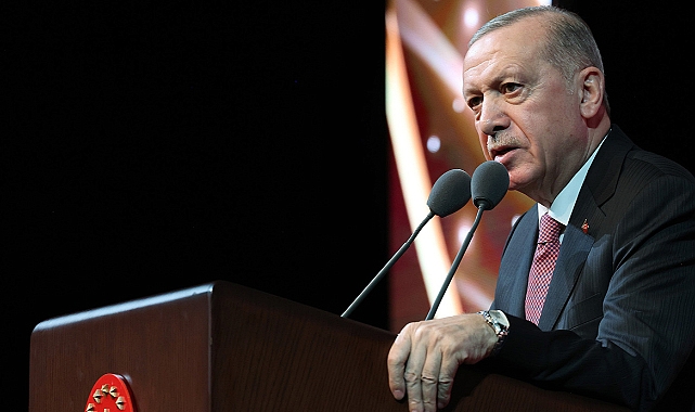 Cumhurbaşkanı Erdoğan: "Millete tepeden bakmayan herkese devlet olarak elimizden gelen desteği sağlıyoruz"