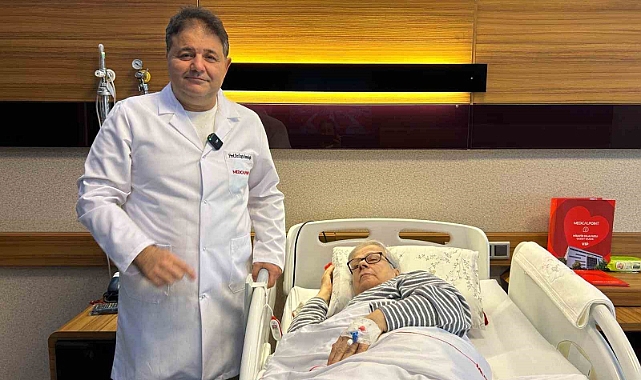 Dayanılmaz bel ağrılarından ameliyatla kurtuldu