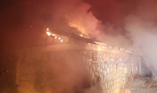 Eski sağlık ocağında korkutan yangın